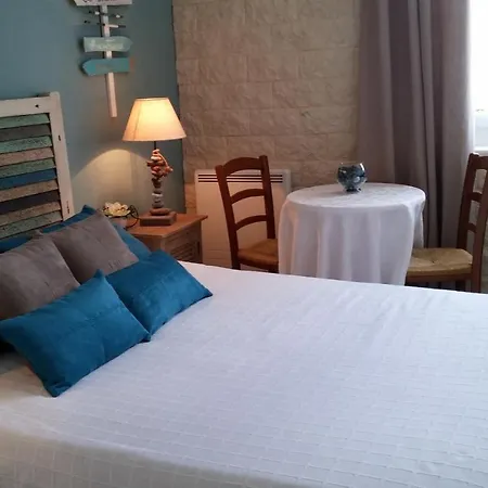 Restaurant Ferme De La Grande Cour فندق La Rivière-Saint-Sauveur