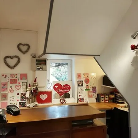 Restaurant Ferme De La Grande Cour 2* La Rivière-Saint-Sauveur