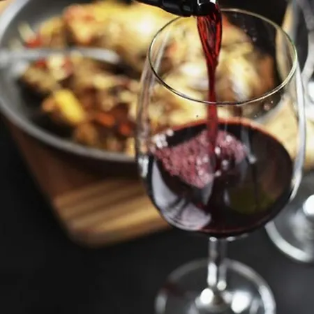 Hotel Restaurant Ferme De La Grande Cour La Rivière-Saint-Sauveur