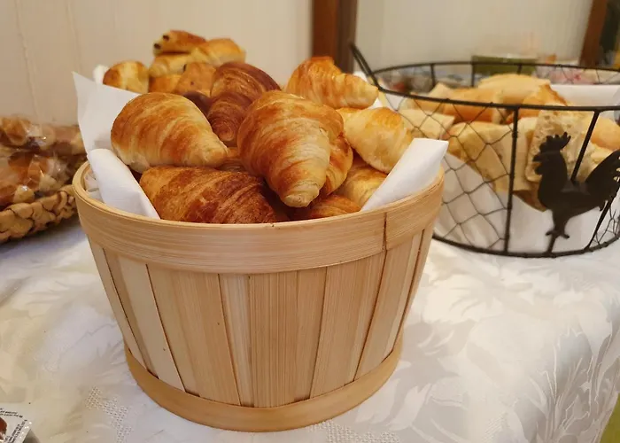 Hotel Restaurant Ferme De La Grande Cour La Rivière-Saint-Sauveur