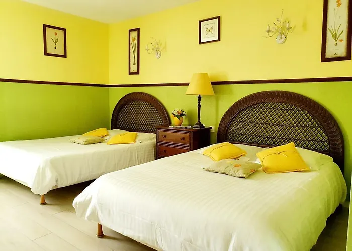 Restaurant Ferme De La Grande Cour 2* La Riviere-Saint-Sauveur