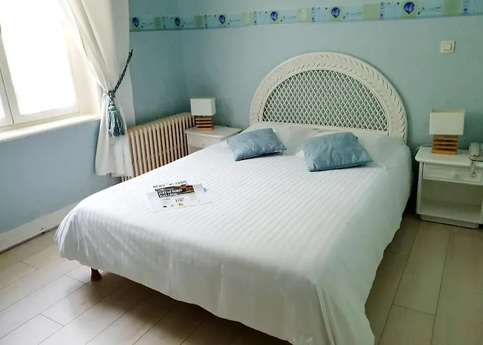 Restaurant Ferme De La Grande Cour Hotel La Riviere-Saint-Sauveur