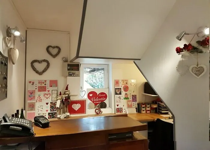 Restaurant Ferme De La Grande Cour 2* La Riviere-Saint-Sauveur