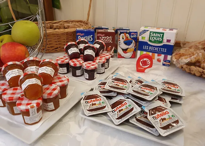 Hotel Restaurant Ferme De La Grande Cour La Rivière-Saint-Sauveur